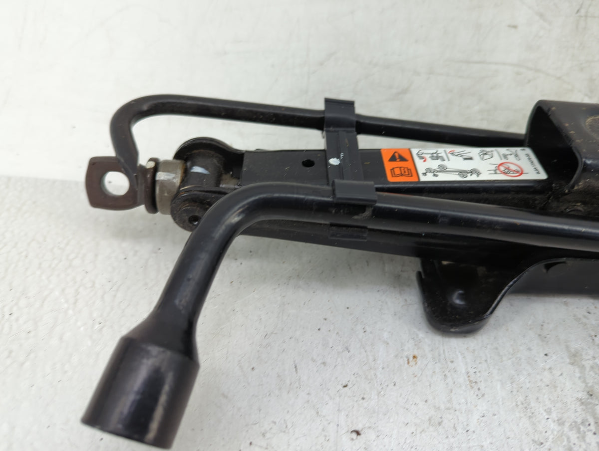 2012 Ford Escape Spare Scissor Car Jack - Oemusedautoparts1.com