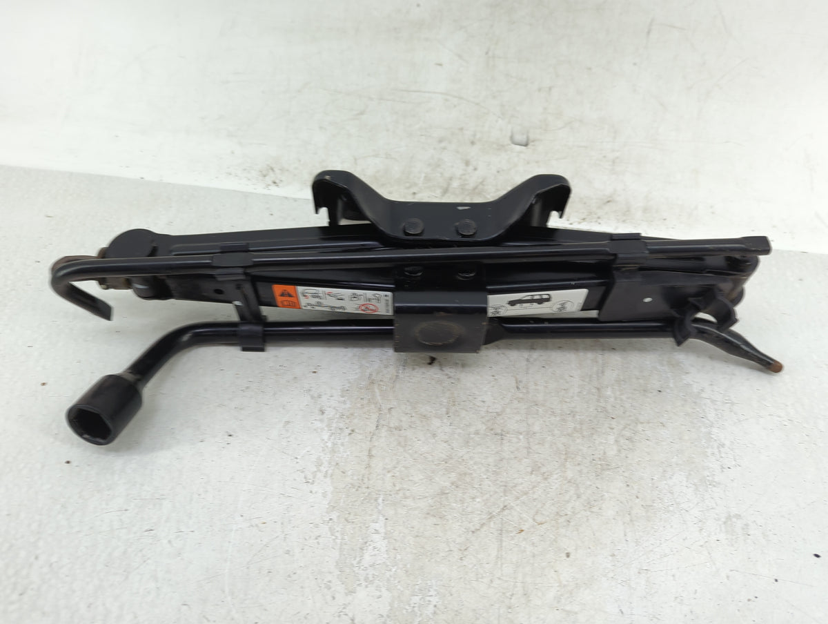 2012 Ford Escape Spare Scissor Car Jack - Oemusedautoparts1.com
