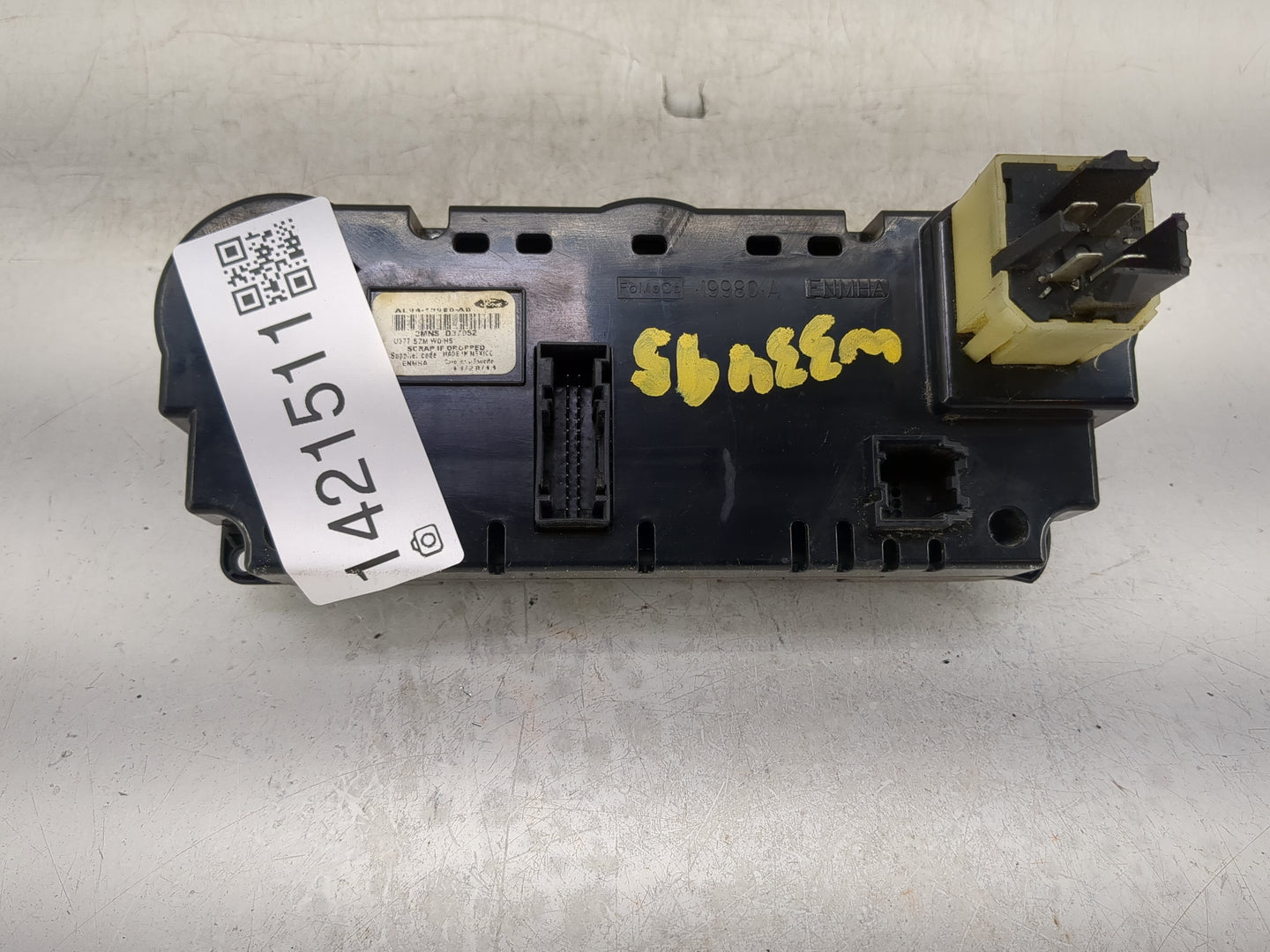 2009-2012 Ford Escape Climate Control Module Temperature AC/Heater Replacement Fits Fits 2009 2010 2011 2012 OEM Used Auto P