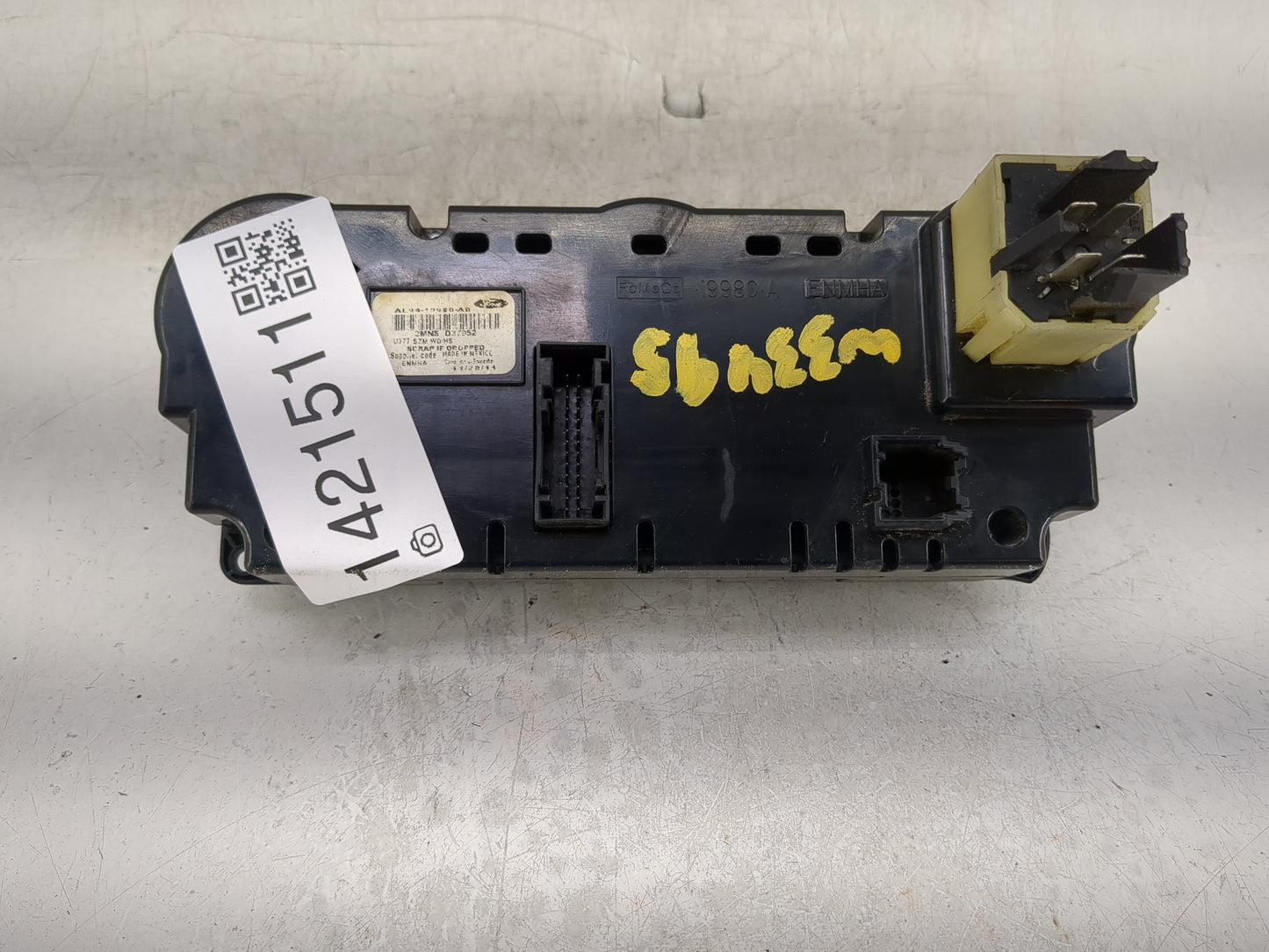 2009-2012 Ford Escape Climate Control Module Temperature AC/Heater Replacement Fits Fits 2009 2010 2011 2012 OEM Used Auto P
