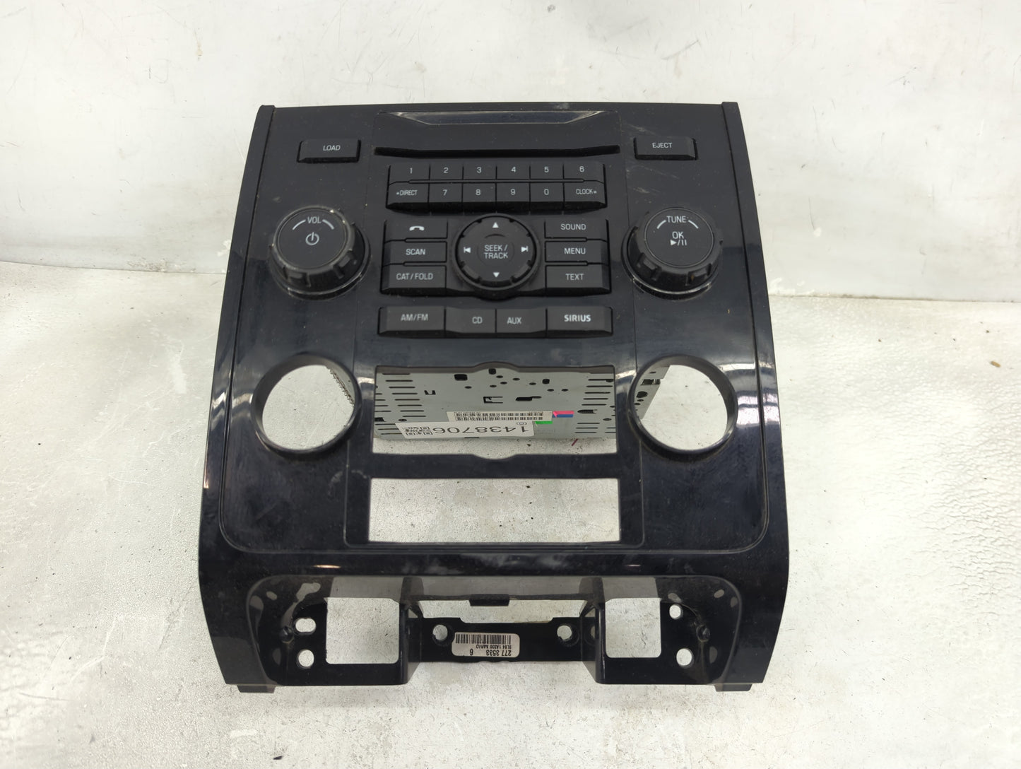 2011-2012 Ford Escape Radio AM FM Cd Player Receiver Replacement P/N:302-FD3UAW Fits Fits 2011 2012 OEM Used Auto Parts - Oe