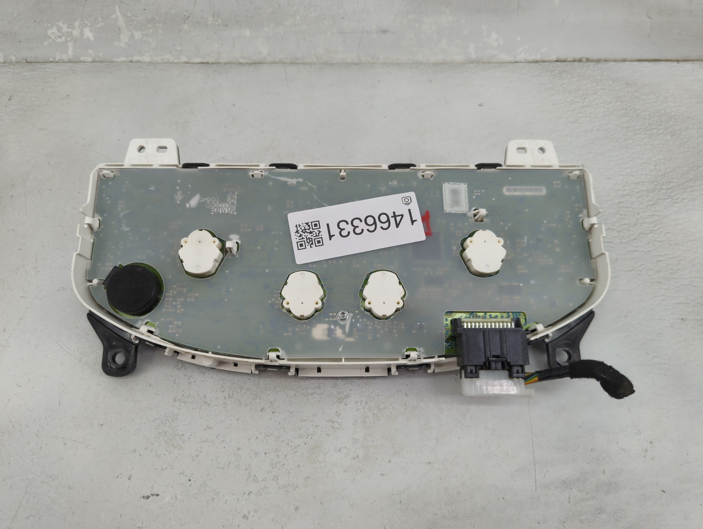 2012 Ford Escape Instrument Cluster Speedometer Gauges P/N:ENMHA Miles: Fits OEM Used Auto Parts - Oemusedautoparts1.com