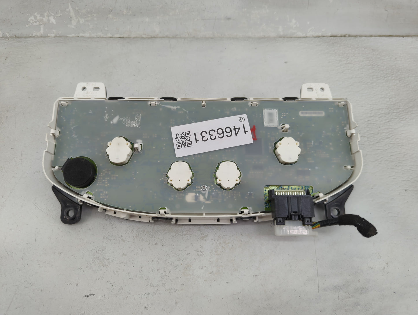 2012 Ford Escape Instrument Cluster Speedometer Gauges P/N:ENMHA Miles: Fits OEM Used Auto Parts - Oemusedautoparts1.com