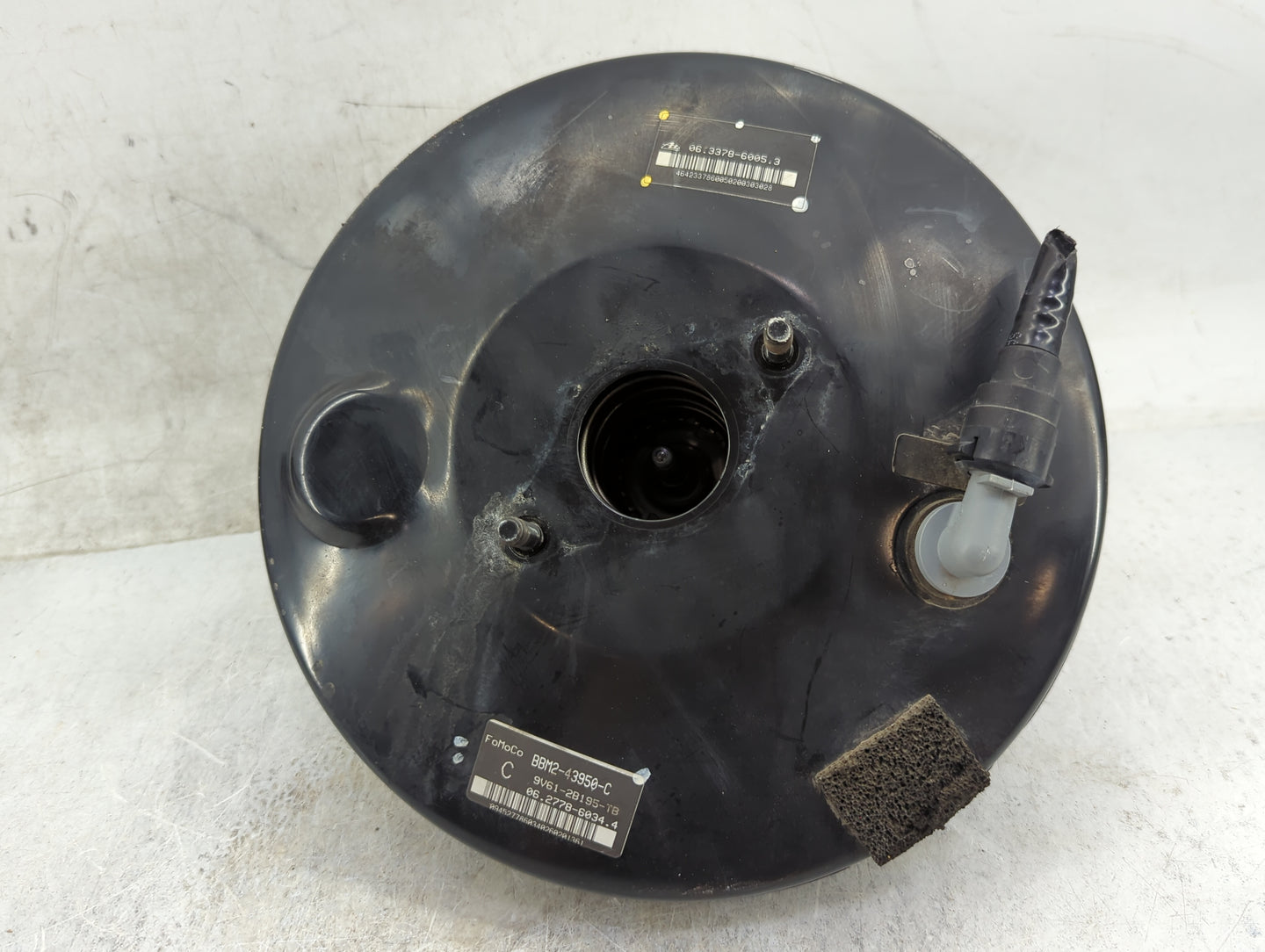 2012 Ford Escape Power Brake Booster Oem 1466368 - Oemusedautoparts1.com