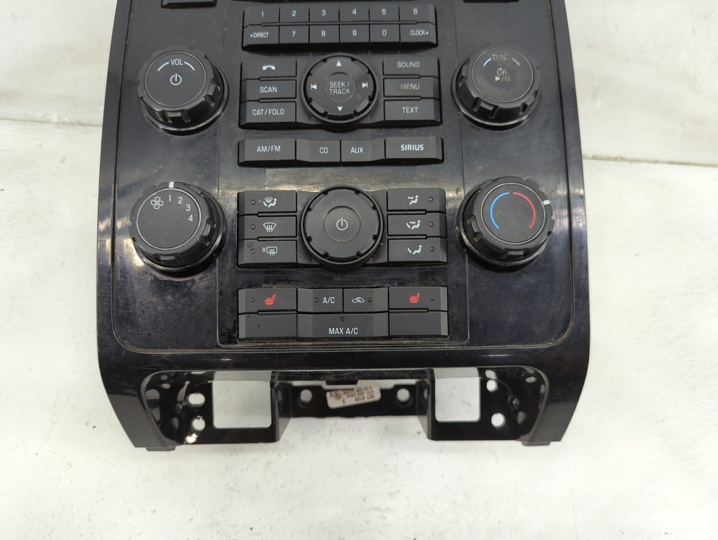 2011-2012 Ford Escape Radio AM FM Cd Player Receiver Replacement P/N:AL84-19980-BB Fits Fits 2011 2012 OEM Used Auto Parts -