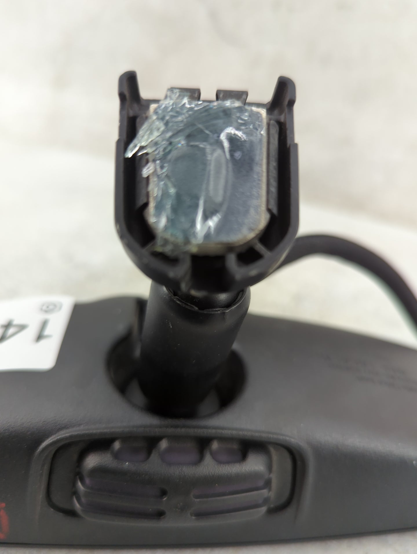 2011-2012 Ford Escape Interior Rear View Mirror Replacement OEM P/N:E11026001 Fits OEM Used Auto Parts - Oemusedautoparts1.c