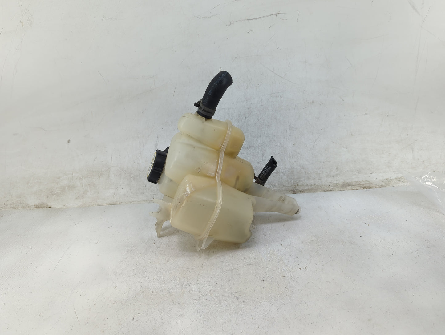 2001-2012 Ford Escape Radiator Coolant Overflow Expansion Tank Bottle 1466967 - Oemusedautoparts1.com