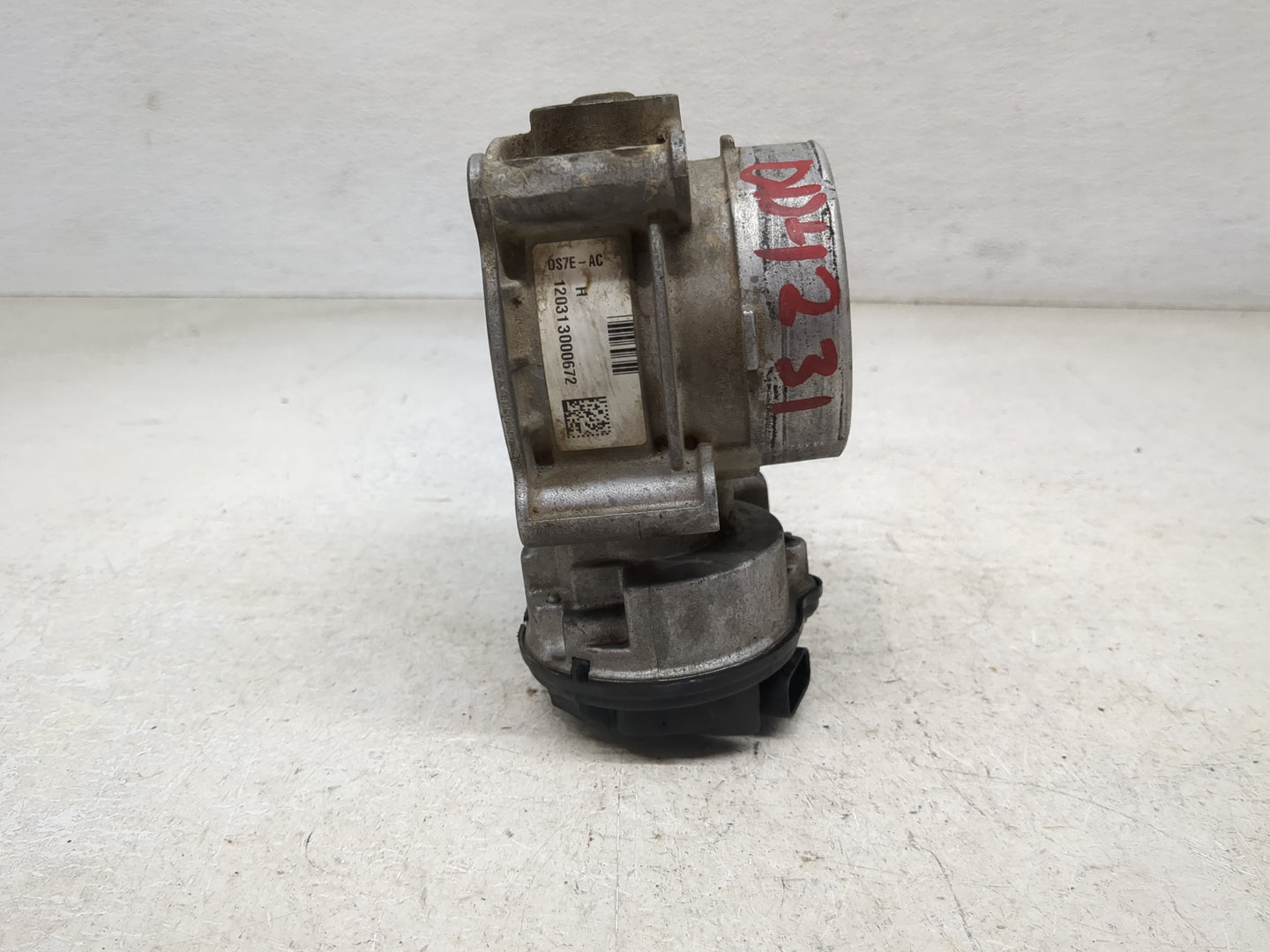 2013-2022 Ford Escape Throttle Body P/N:DS7E-AC 1203130006672 Fits Fits 2013 2014 2015 2016 2017 2018 2019 2020 2021 2022 OE