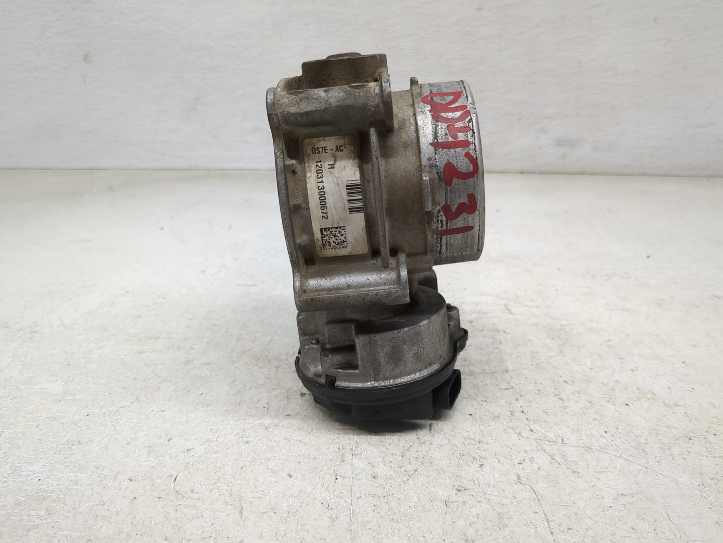 2013-2022 Ford Escape Throttle Body P/N:DS7E-AC 1203130006672 Fits Fits 2013 2014 2015 2016 2017 2018 2019 2020 2021 2022 OE