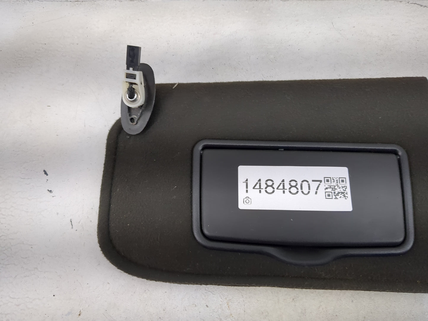 2010-2012 Ford Escape Sun Visor Shade Replacement Passenger Right Mirror Fits Fits 2010 2011 2012 OEM Used Auto Parts - Oemu