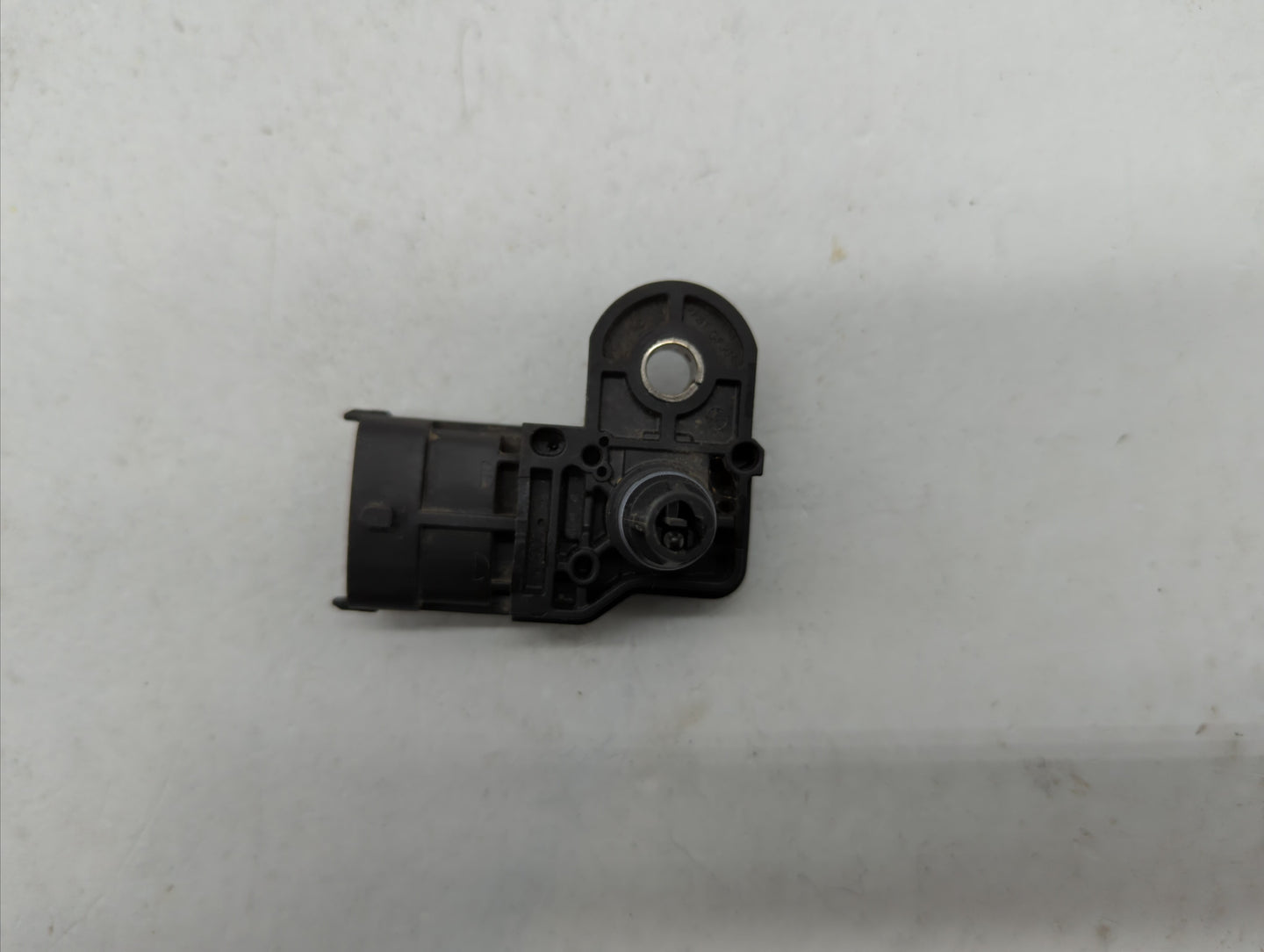 2013-2016 Ford Escape Mass Air Flow Meter Maf - Oemusedautoparts1.com
