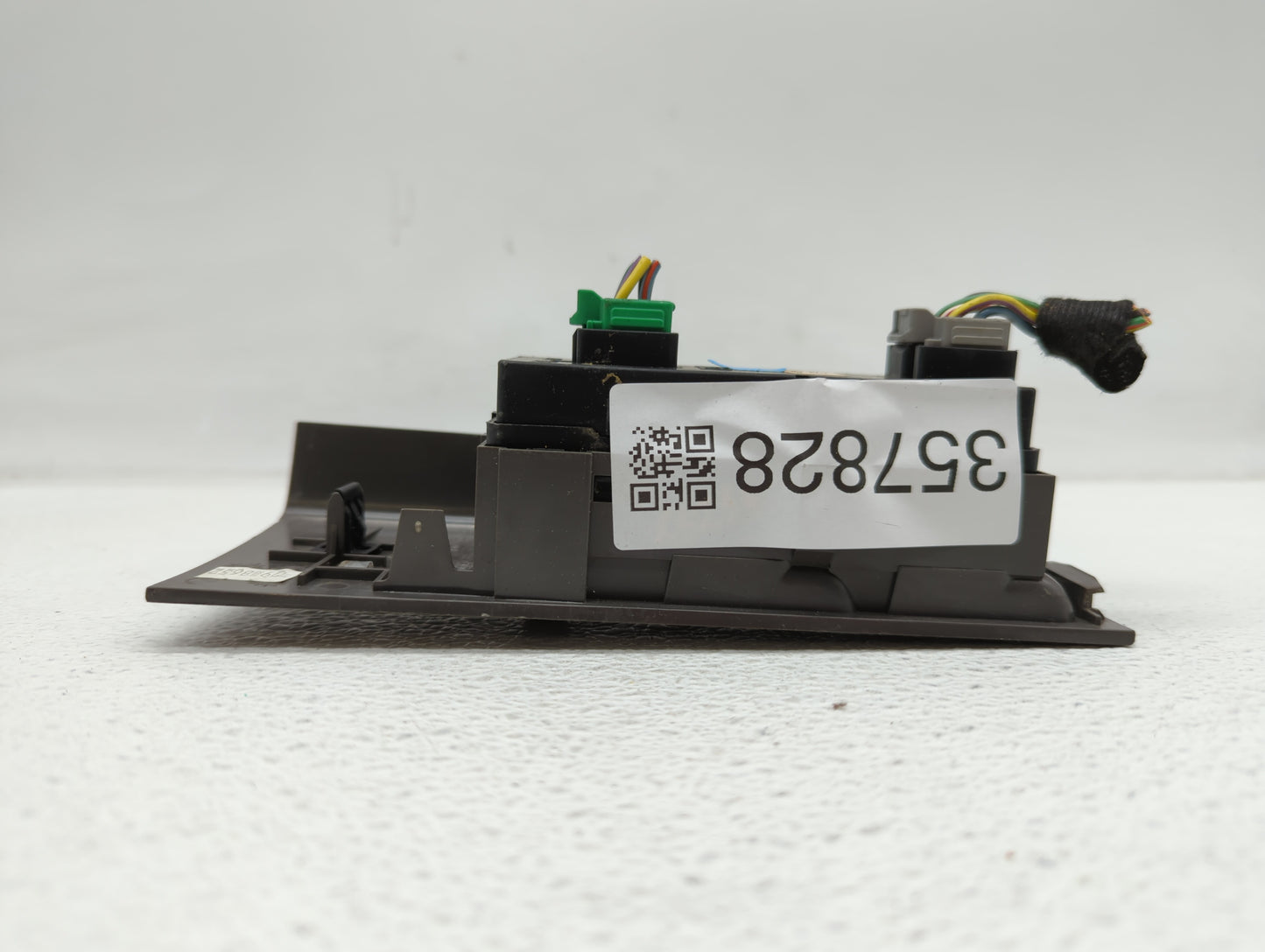 2008-2012 Ford Escape Master Power Window Switch Replacement Driver Side Left P/N:8L8T-14540-ABW 8L8T-14540-ACW Fits OEM Use
