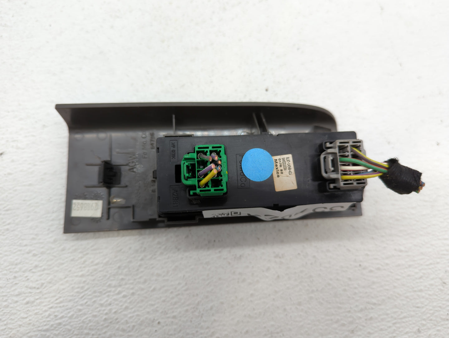 2008-2012 Ford Escape Master Power Window Switch Replacement Driver Side Left P/N:8L8T-14540-ABW 8L8T-14540-ACW Fits OEM Use