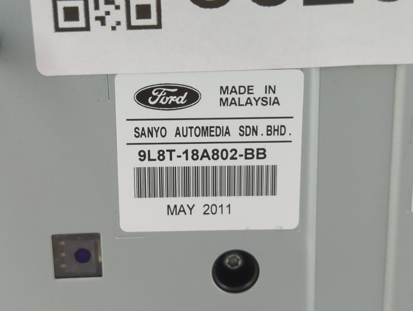 2009-2012 Ford Escape Radio Control Panel - Oemusedautoparts1.com