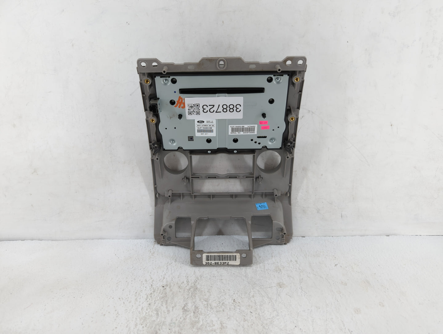 2009-2012 Ford Escape Radio Control Panel - Oemusedautoparts1.com