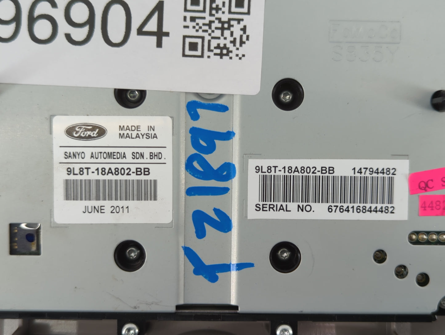 2009-2012 Ford Escape Radio Control Panel - Oemusedautoparts1.com