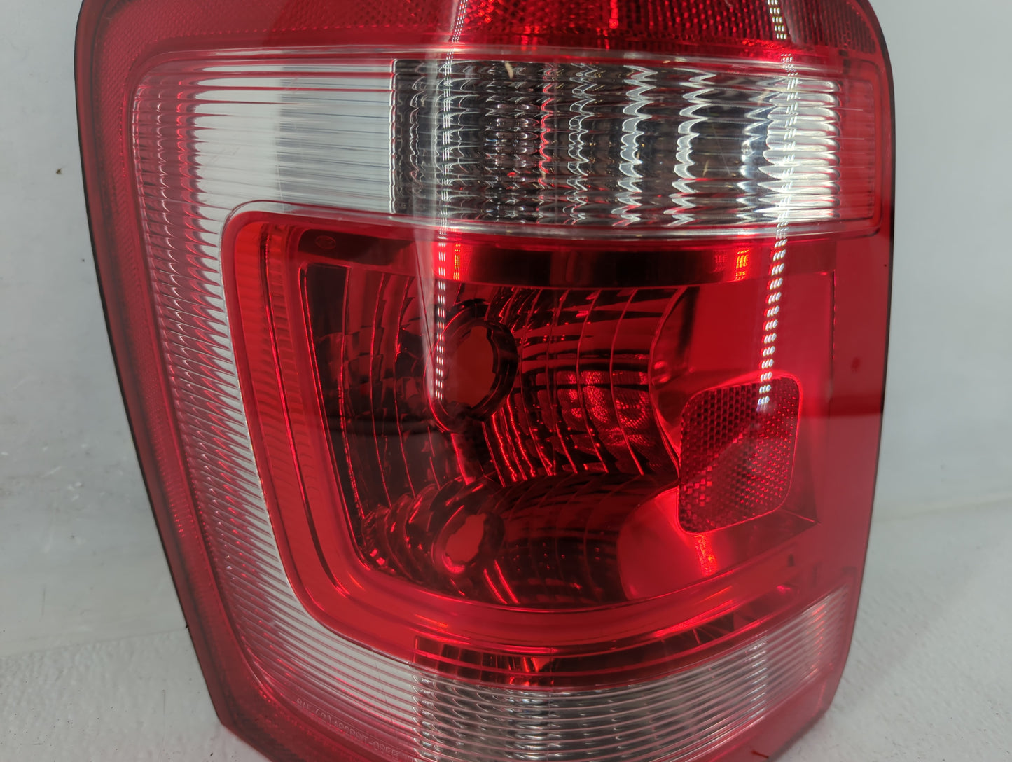 2008-2012 Ford Escape Tail Light Assembly Driver Left OEM P/N:8L84-13B505-A Fits Fits 2008 2009 2010 2011 2012 OEM Used Auto