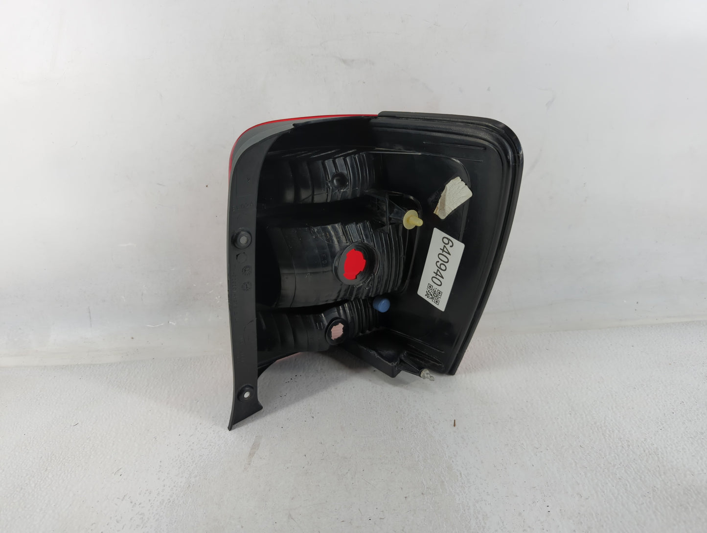2008-2012 Ford Escape Tail Light Assembly Driver Left OEM P/N:8L84-13B505-A Fits Fits 2008 2009 2010 2011 2012 OEM Used Auto
