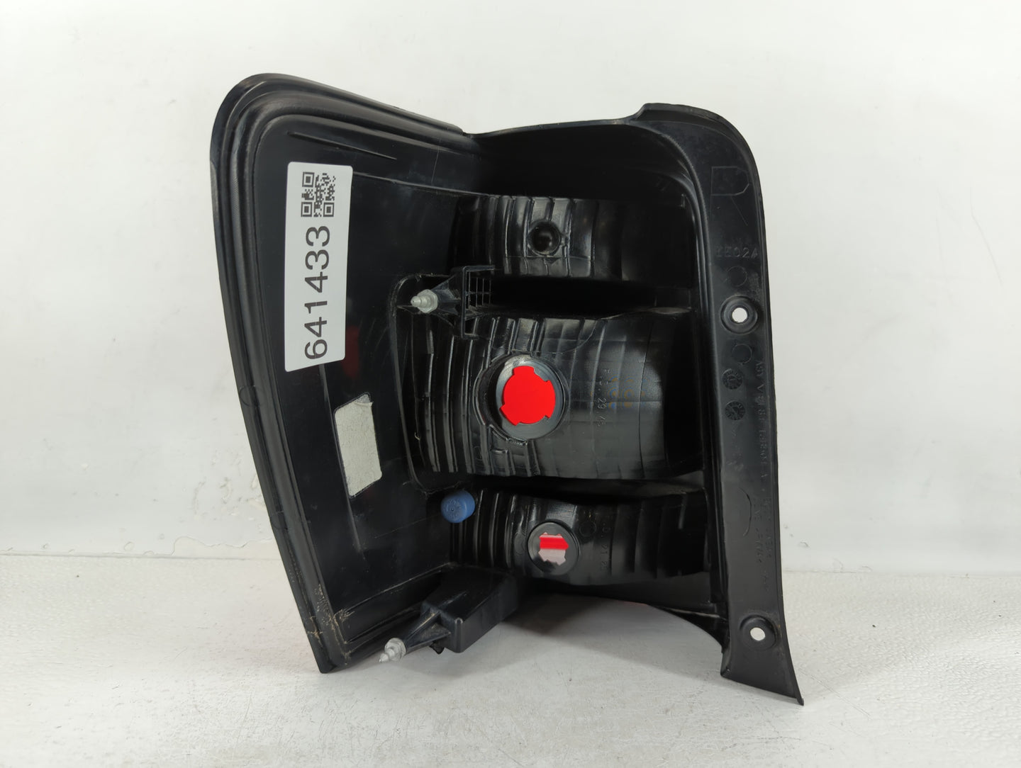 2012 Ford Escape Tail Light Assembly Passenger Right OEM P/N:9L84-13B504-A Fits OEM Used Auto Parts - Oemusedautoparts1.com