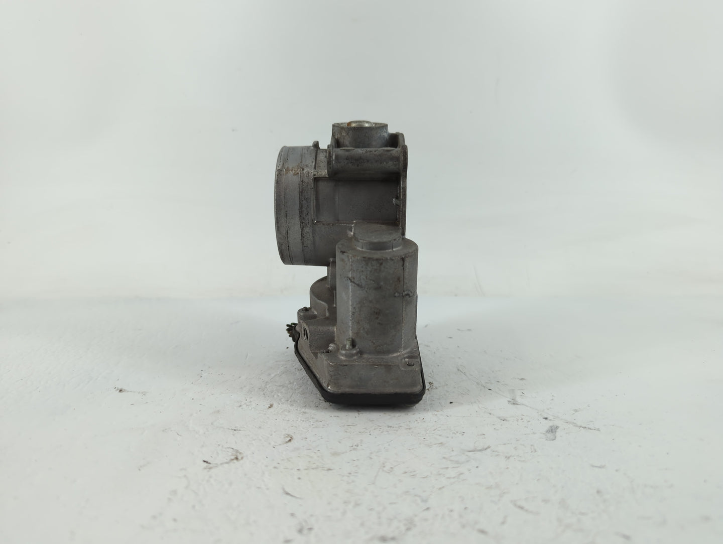 2009-2012 Ford Escape Throttle Body P/N:3D1429A-0213 PBT-GF20+GS20 Fits Fits 2009 2010 2011 2012 OEM Used Auto Parts - Oemus