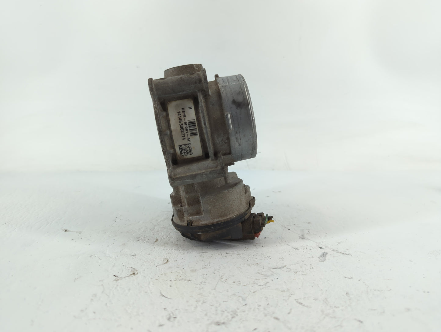 2009-2012 Ford Escape Throttle Body P/N:3D1429A-0213 PBT-GF20+GS20 Fits Fits 2009 2010 2011 2012 OEM Used Auto Parts - Oemus