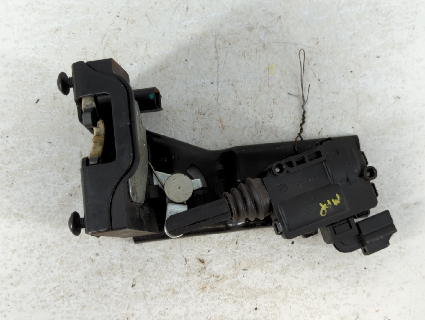 2012 Ford Escape LID LATCH - Oemusedautoparts1.com