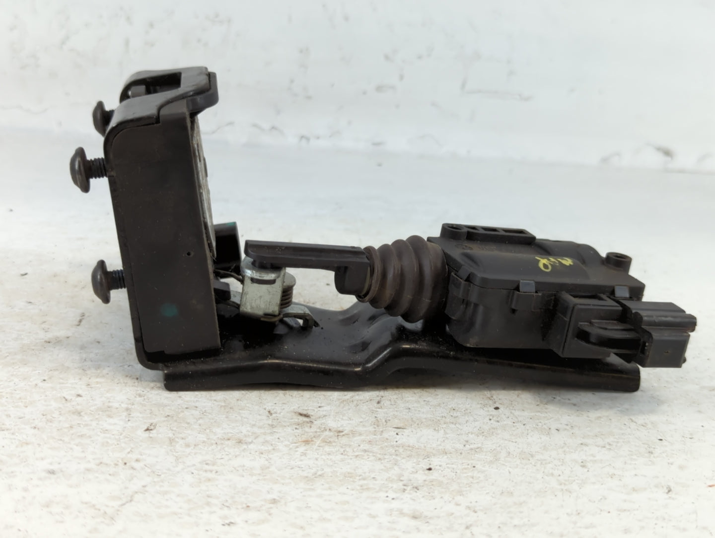 2012 Ford Escape LID LATCH - Oemusedautoparts1.com