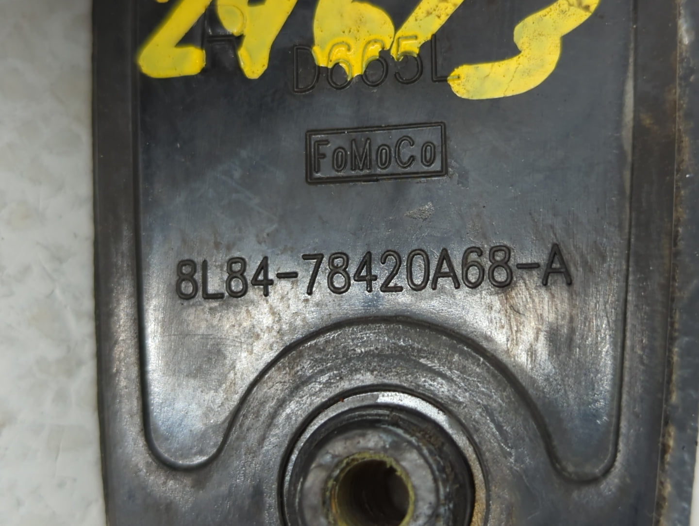 2012 Ford Escape Passenger Right Hood Hinge - Oemusedautoparts1.com