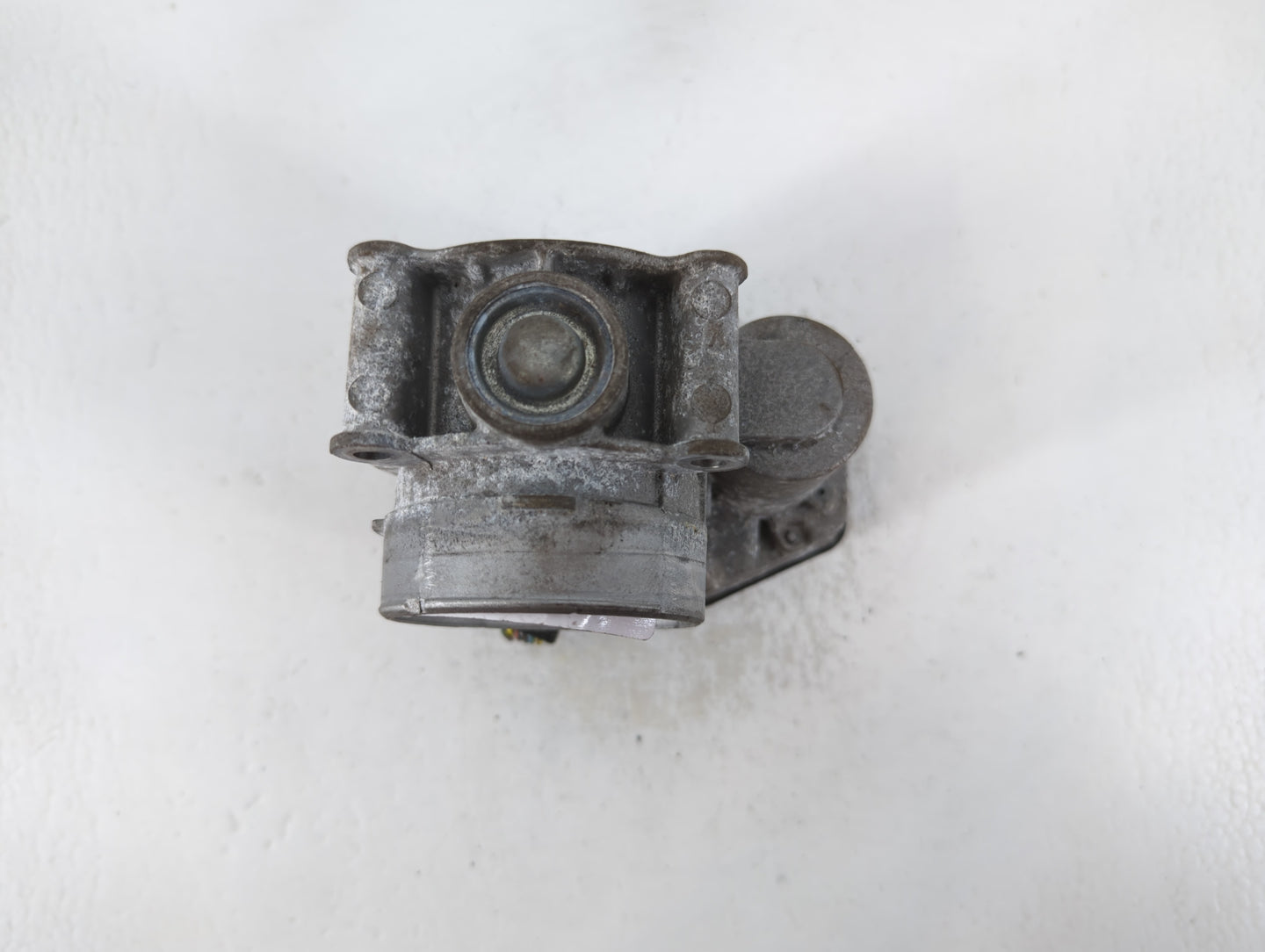 2009-2012 Ford Escape Throttle Body P/N:PBT-GF20+GS20 M1123B-0250 Fits Fits 2009 2010 2011 2012 OEM Used Auto Parts - Oemuse