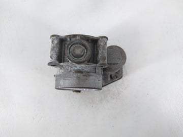 2009-2012 Ford Escape Throttle Body P/N:PBT-GF20+GS20 M1123B-0250 Fits Fits 2009 2010 2011 2012 OEM Used Auto Parts