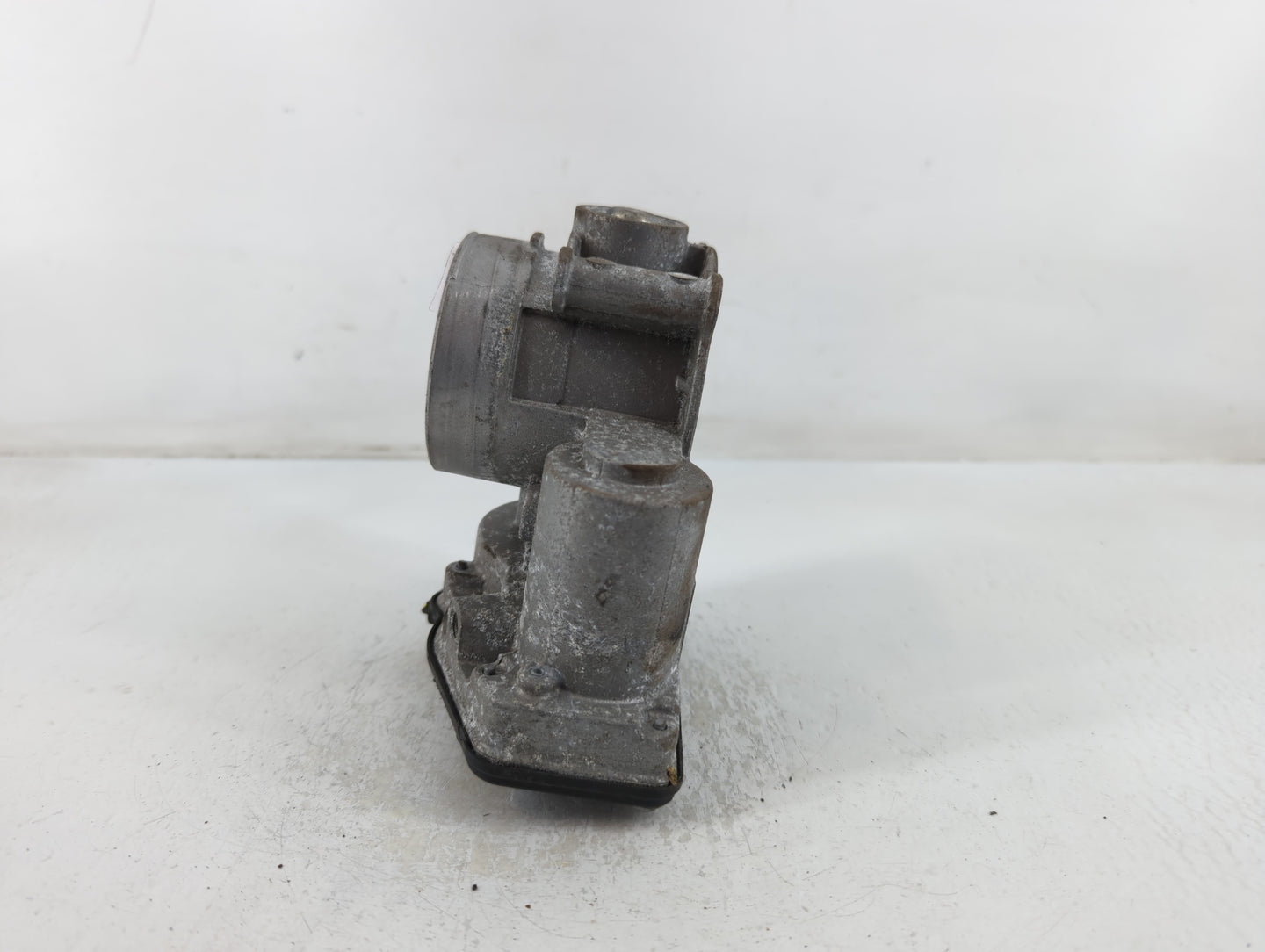 2009-2012 Ford Escape Throttle Body P/N:PBT-GF20+GS20 M1123B-0250 Fits Fits 2009 2010 2011 2012 OEM Used Auto Parts - Oemuse