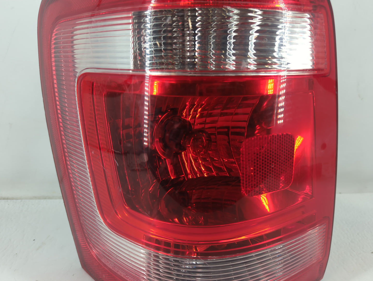 2008-2012 Ford Escape Tail Light Assembly Driver Left OEM P/N:8L84-13B505-A ASY Fits Fits 2008 2009 2010 2011 2012 OEM Used 
