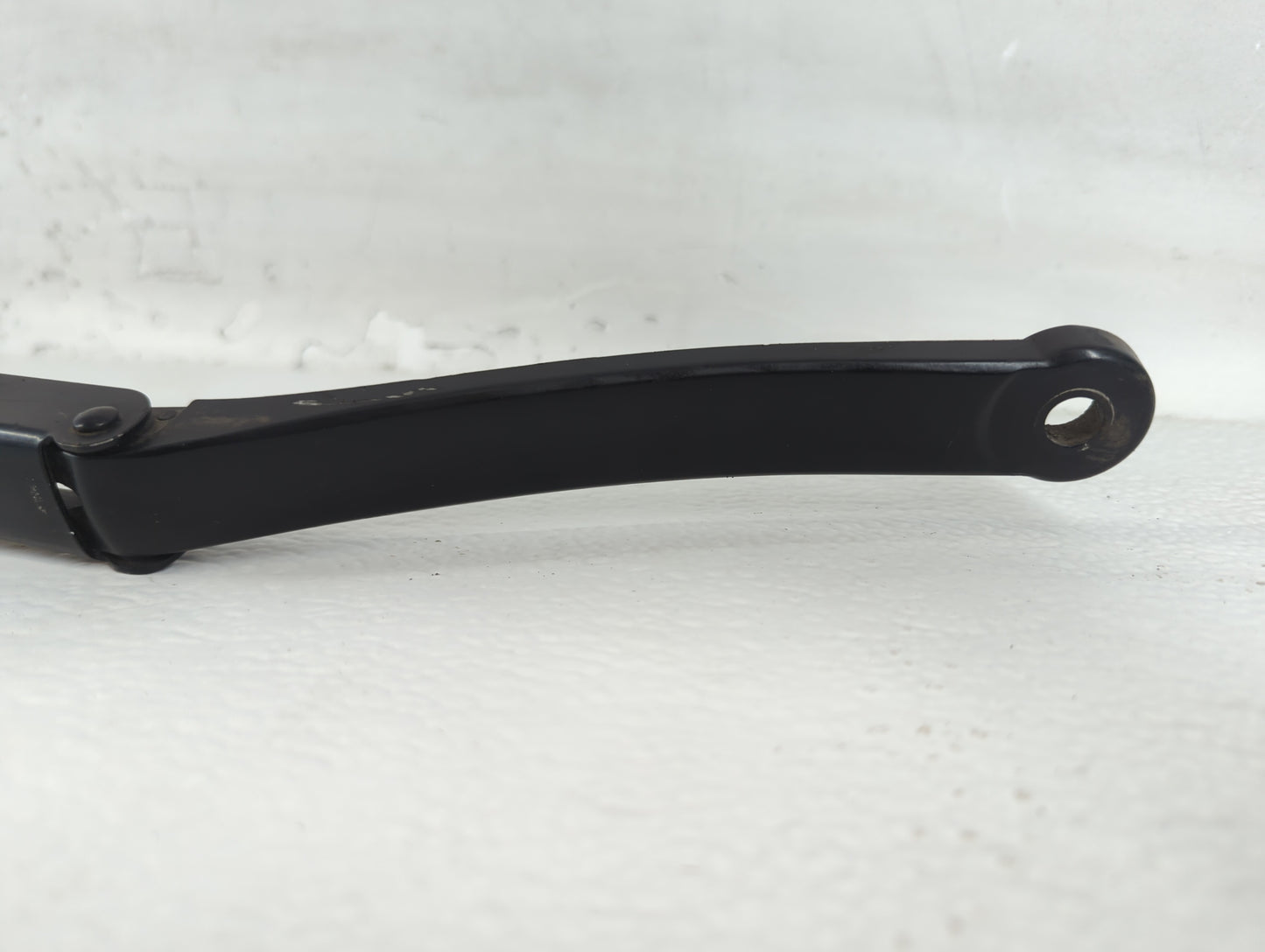 2012 Ford Escape Front Drivers Wiper Arm Oem - Oemusedautoparts1.com