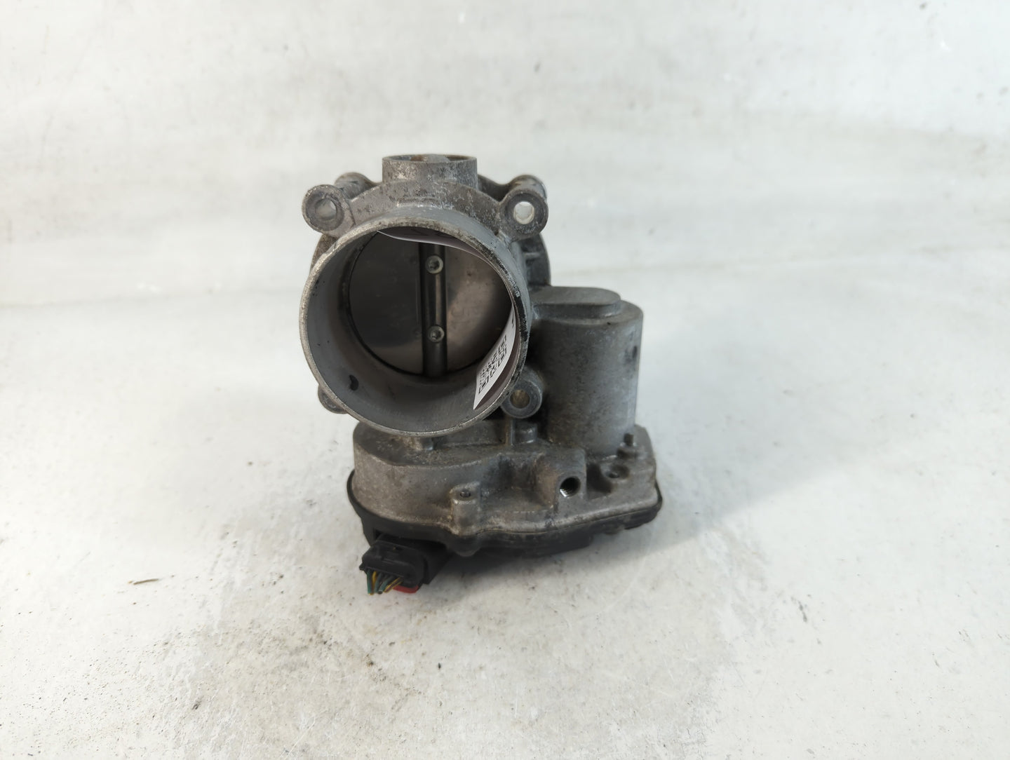 2009-2012 Ford Escape Throttle Body P/N:DS7E-9F991-AG Fits Fits 2009 2010 2011 2012 OEM Used Auto Parts - Oemusedautoparts1.