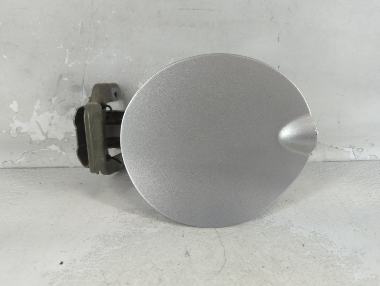 2012 Ford Escape Fuel Tank Door Lid Gas Tank - Oemusedautoparts1.com