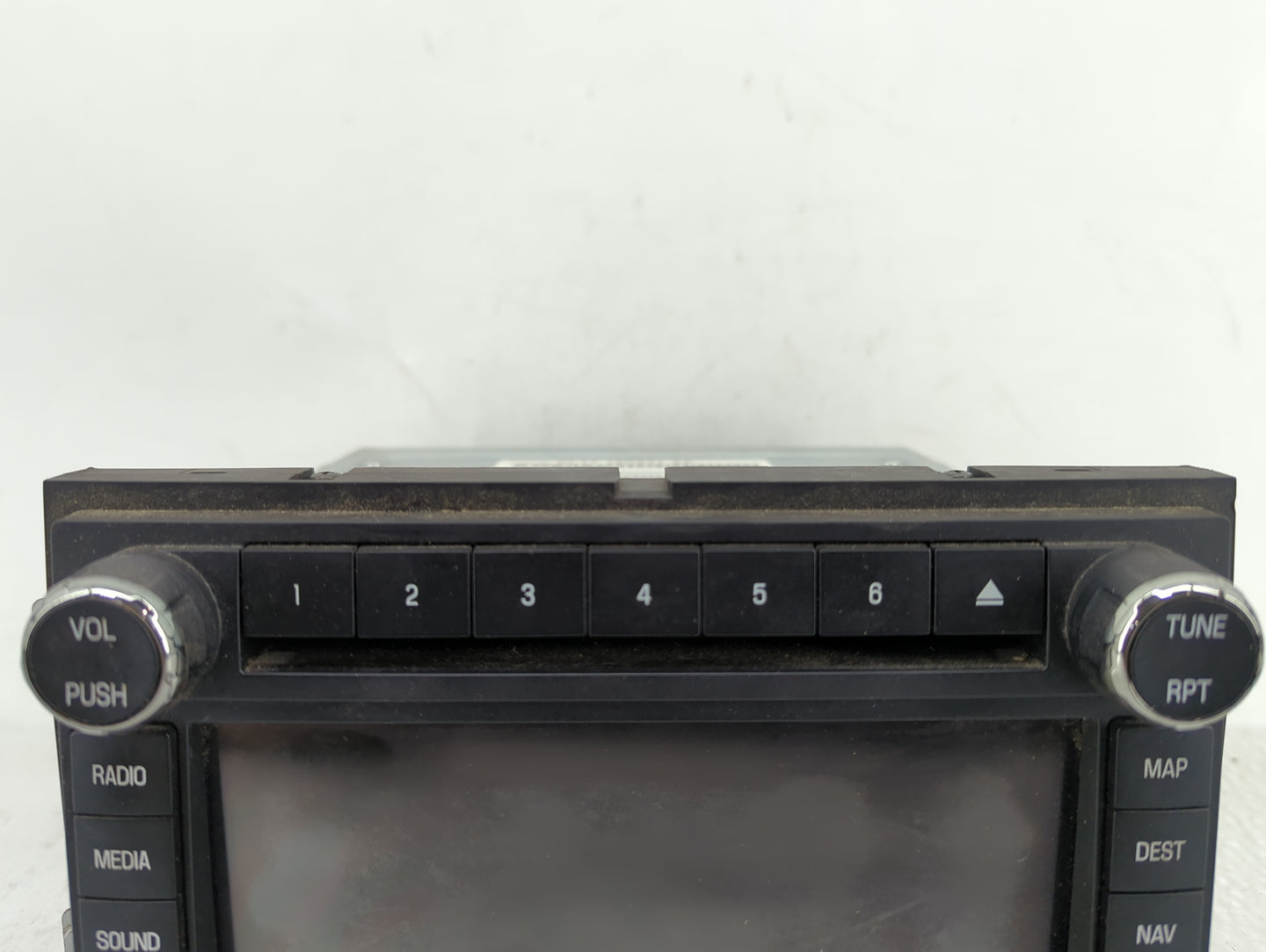 2012 Ford Expedition Radio AM FM Cd Player Receiver Replacement P/N:QX3702UA Fits OEM Used Auto Parts - Oemusedautoparts1.co