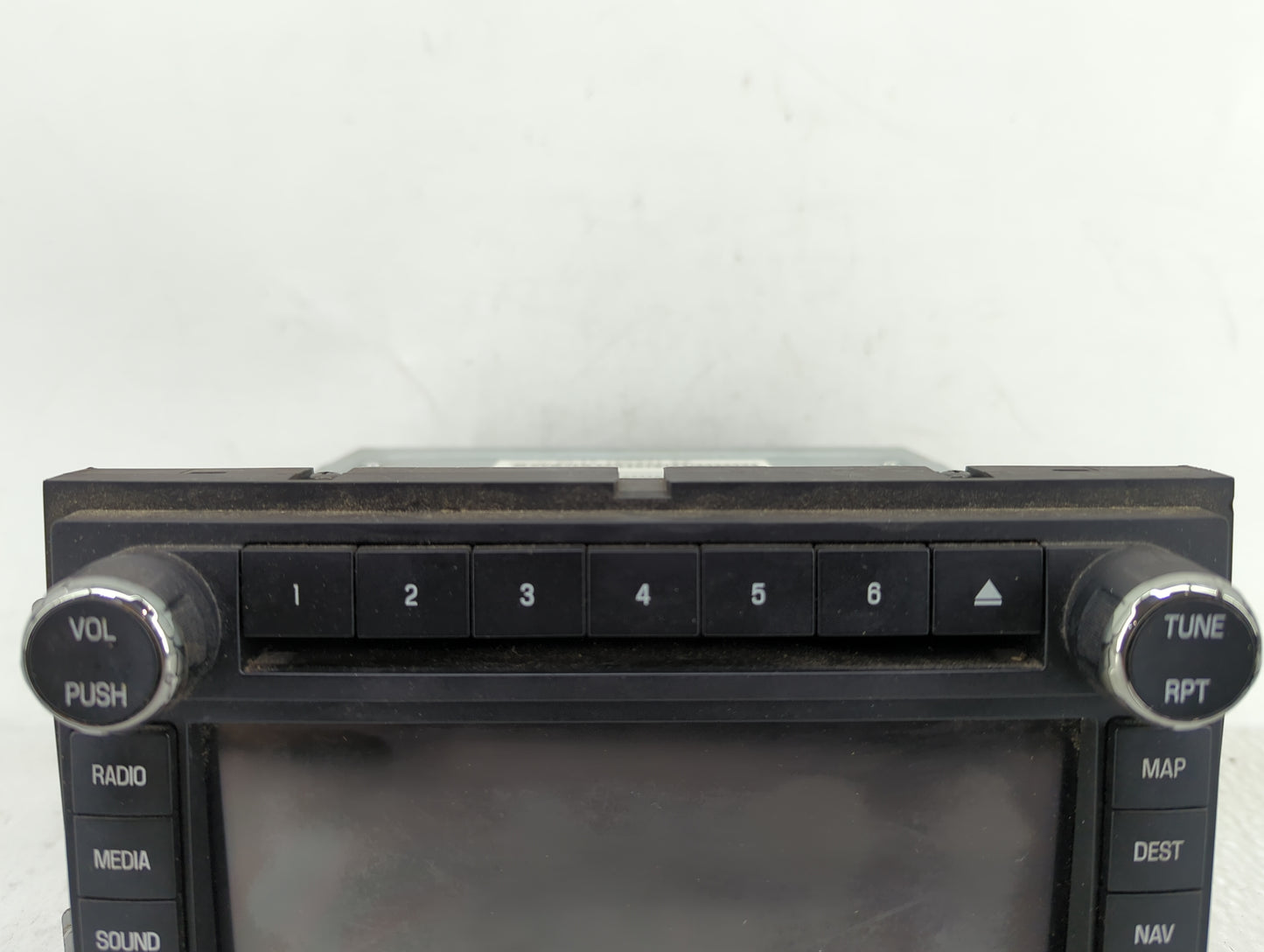 2012 Ford Expedition Radio AM FM Cd Player Receiver Replacement P/N:QX3702UA Fits OEM Used Auto Parts - Oemusedautoparts1.co