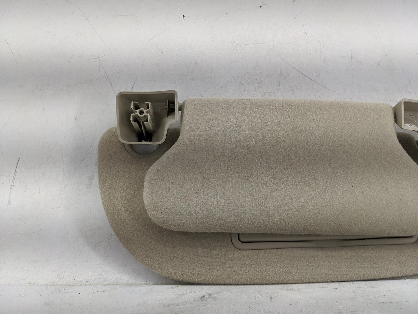 2012 Ford Expedition Sun Visor Shade Replacement Passenger Right Mirror Fits OEM Used Auto Parts - Oemusedautoparts1.com