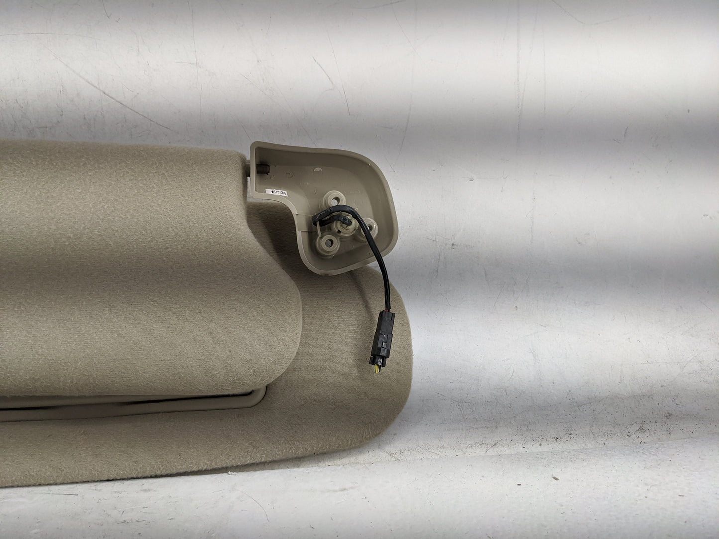 2012 Ford Expedition Sun Visor Shade Replacement Passenger Right Mirror Fits OEM Used Auto Parts - Oemusedautoparts1.com