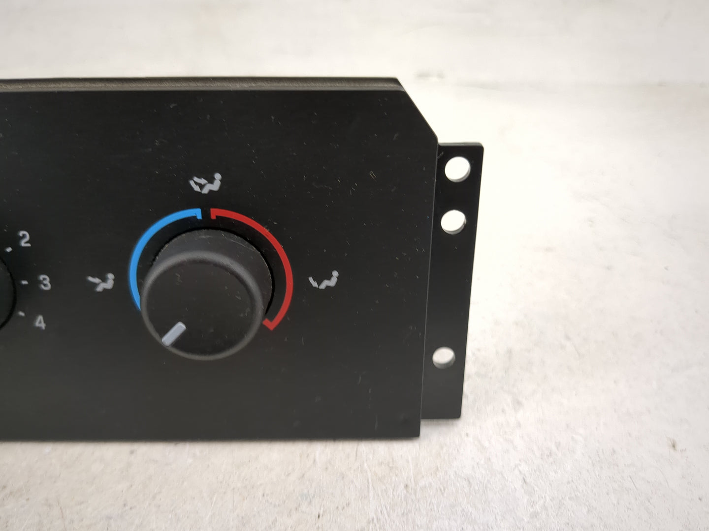 2007-2014 Ford Expedition Climate Control Module Temperature AC/Heater Replacement P/N:A12561617 Fits OEM Used Auto Parts - 