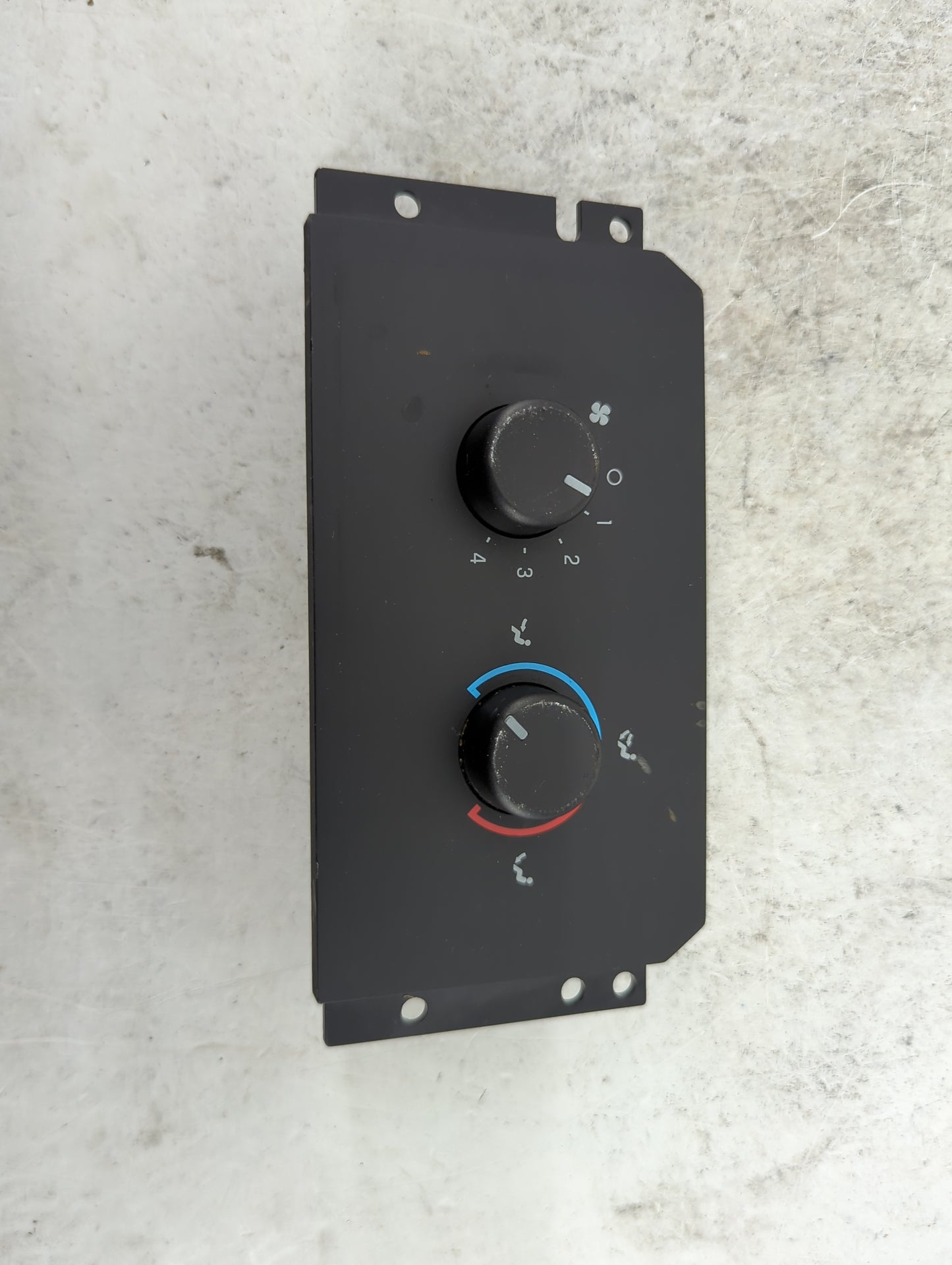 2007-2014 Ford Expedition Climate Control Module Temperature AC/Heater Replacement P/N:8L1H-19980-AB VP8L1H-19980-AB Fits OE