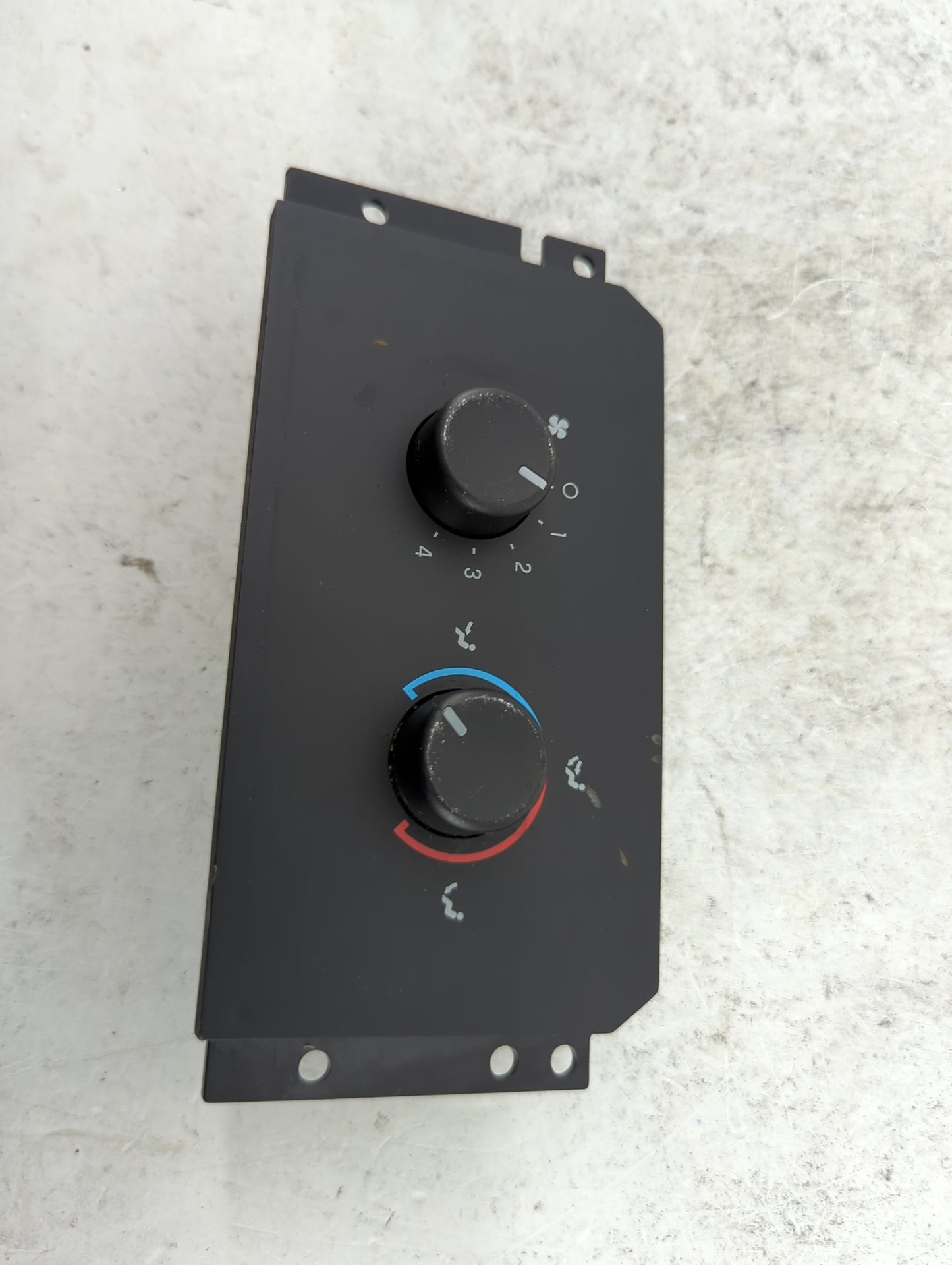 2007-2014 Ford Expedition Climate Control Module Temperature AC/Heater Replacement P/N:8L1H-19980-AB VP8L1H-19980-AB Fits OE