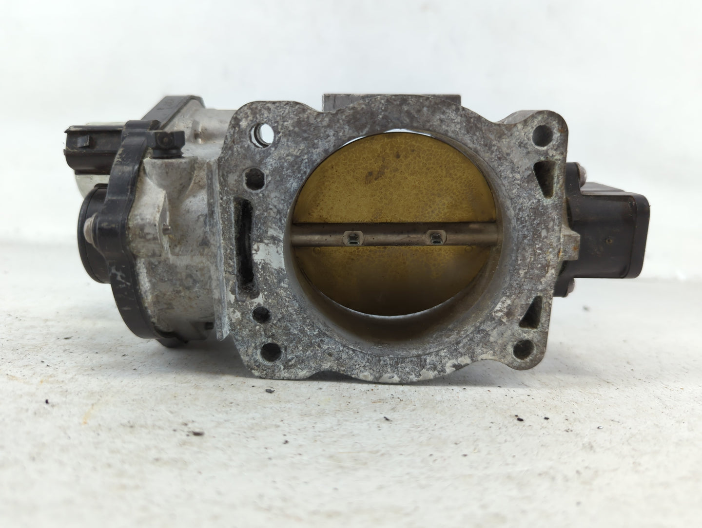 2012 Ford Expedition Throttle Body P/N:8L3E-9F991-CB 10293 C108Q, 8L3E-9F991-CA Fits Fits 2010 2011 2013 2014 OEM Used Auto 