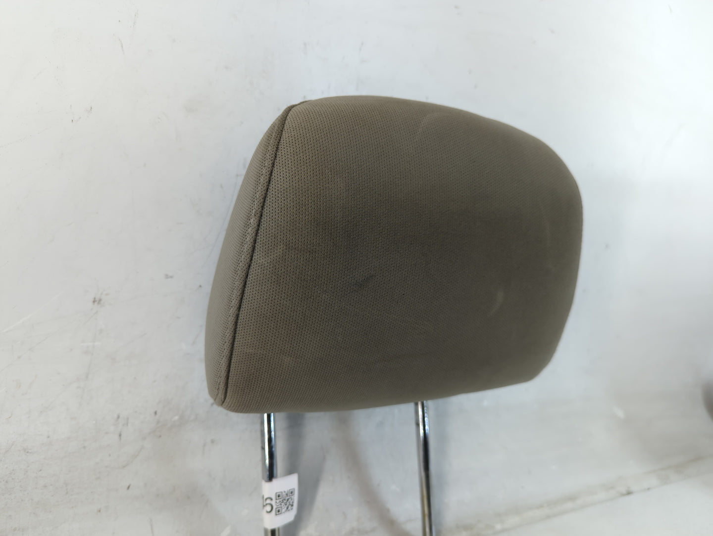 2011-2012 Ford Explorer Headrest Head Rest Front Driver Passenger Seat Fits Fits 2011 2012 OEM Used Auto Parts - Oemusedauto