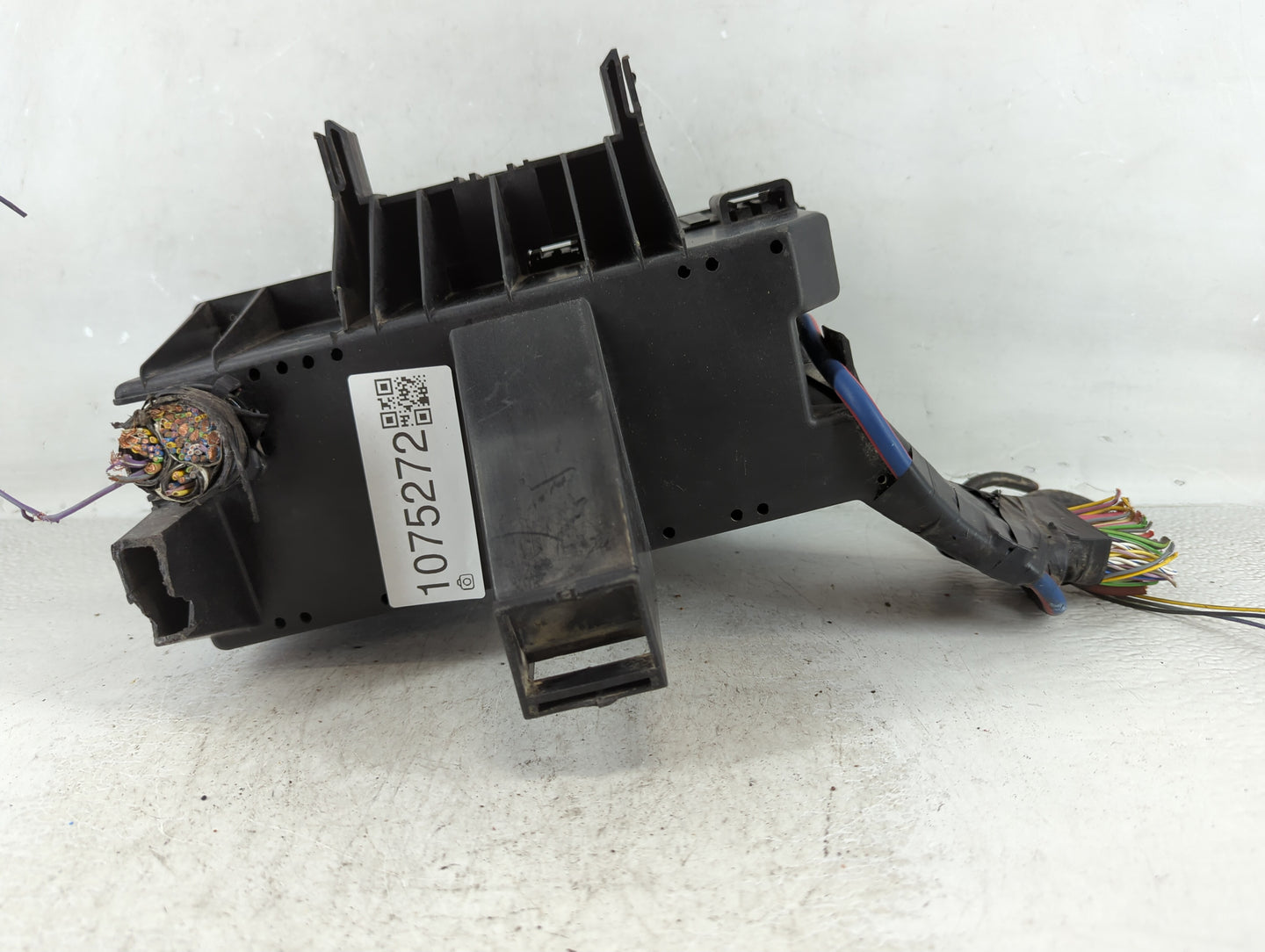 2012 Ford Explorer Fusebox Fuse Box Panel Relay Module P/N:BT4T-14A003-AA Fits OEM Used Auto Parts - Oemusedautoparts1.com