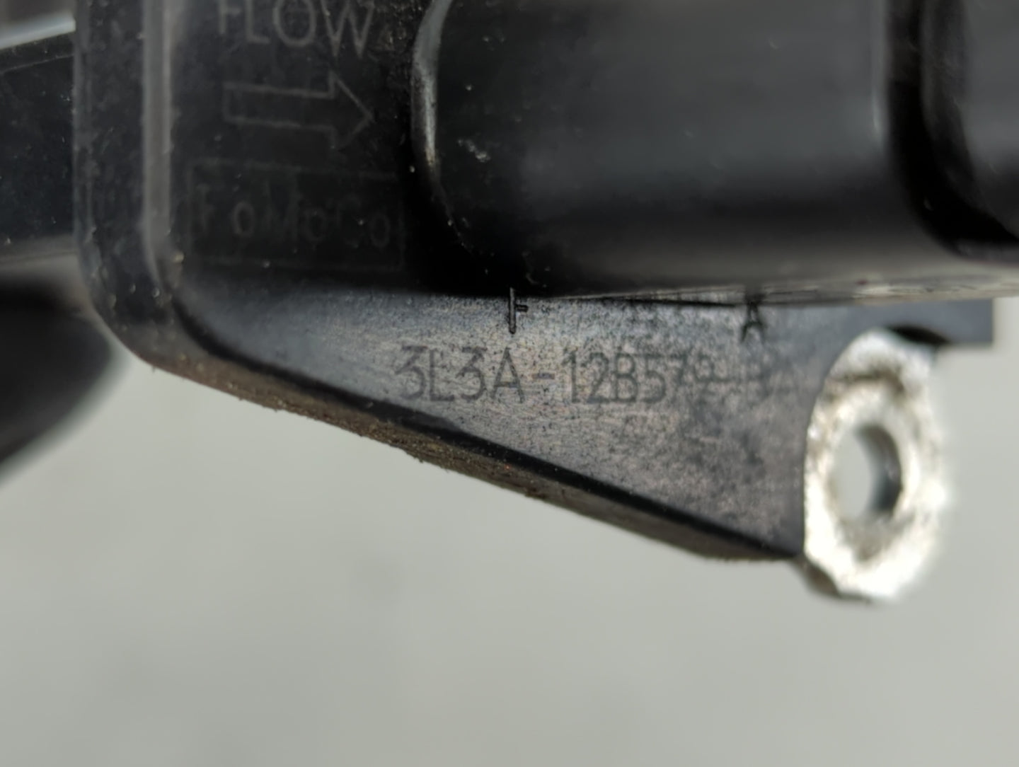 2004-2012 Ford Explorer Mass Air Flow Meter Maf - Oemusedautoparts1.com