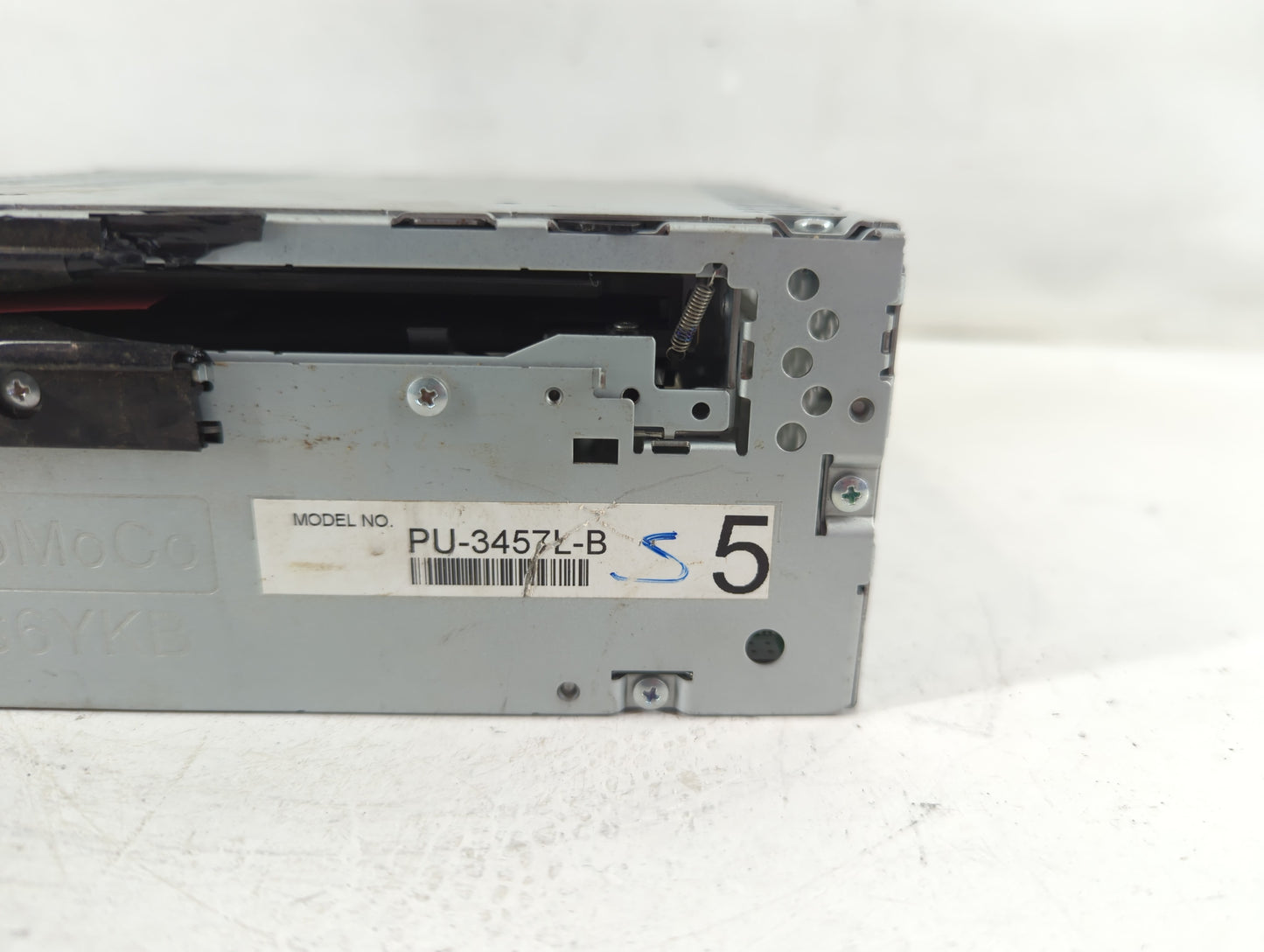 2012 Ford Explorer Radio AM FM Cd Player Receiver Replacement P/N:CB5T-19C107-BC CB5T-19C107-CC Fits OEM Used Auto Parts - O