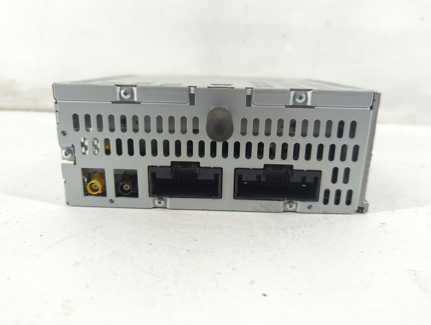 2012 Ford Explorer Radio AM FM Cd Player Receiver Replacement P/N:CB5T-19C107-BC CB5T-19C107-CC Fits OEM Used Auto Parts - O