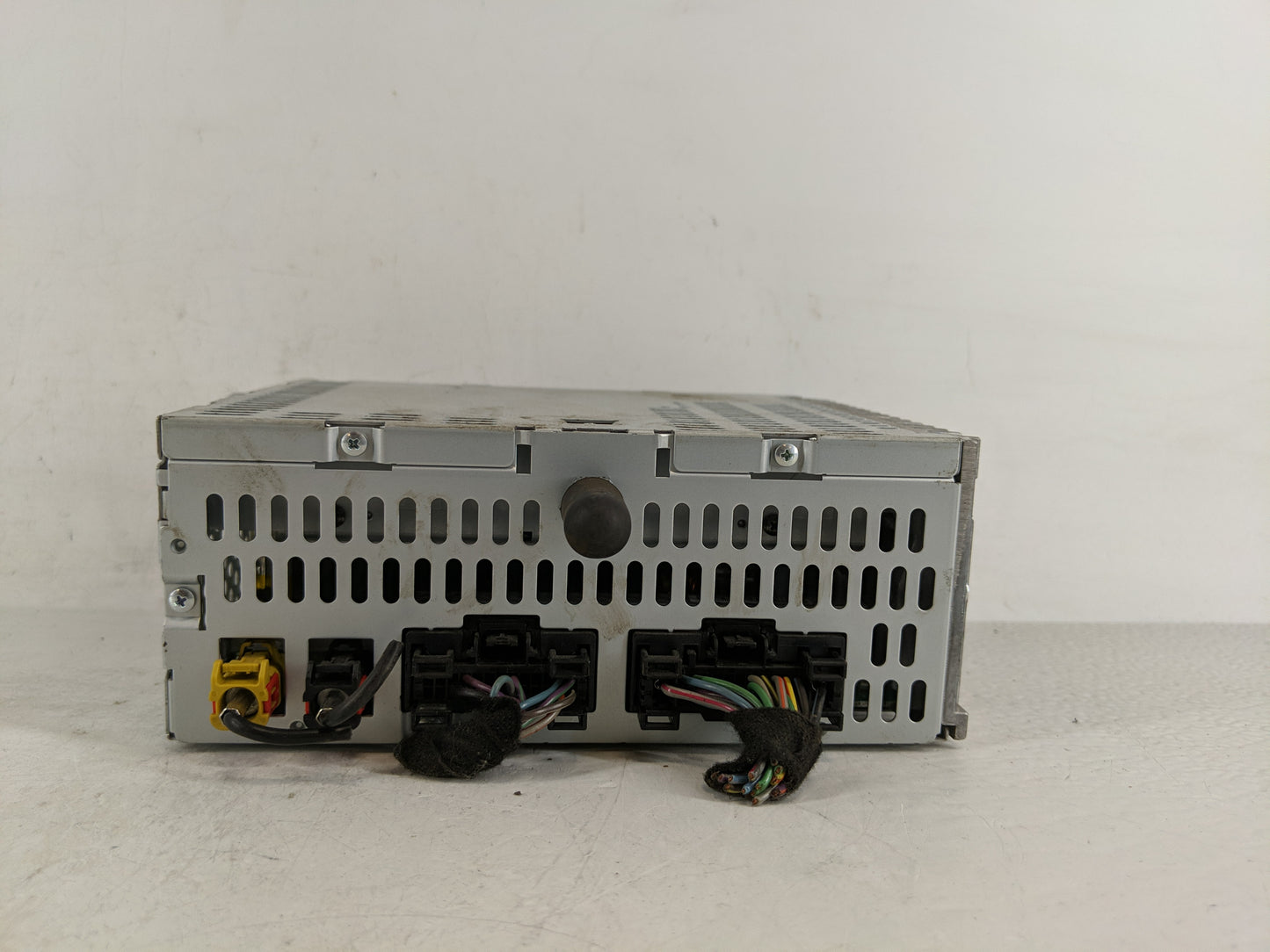 2012 Ford Explorer Radio AM FM Cd Player Receiver Replacement P/N:CB5T-19C107-BC Fits OEM Used Auto Parts - Oemusedautoparts