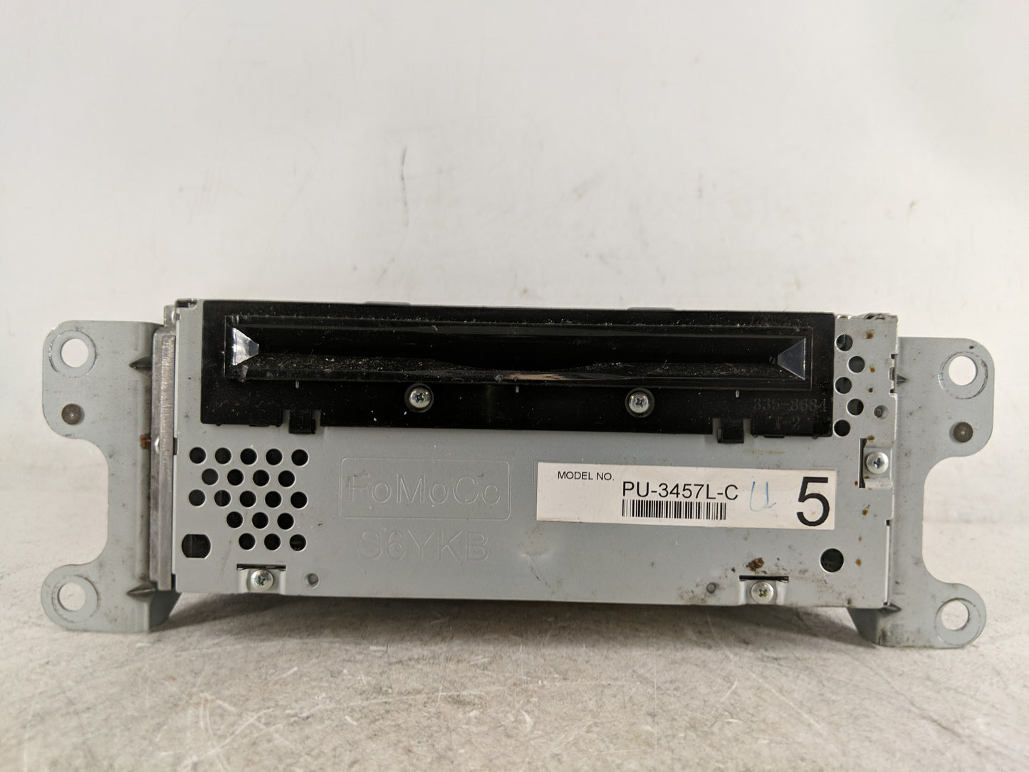 2012 Ford Explorer Radio AM FM Cd Player Receiver Replacement P/N:CB5T-19C107-BC Fits OEM Used Auto Parts - Oemusedautoparts